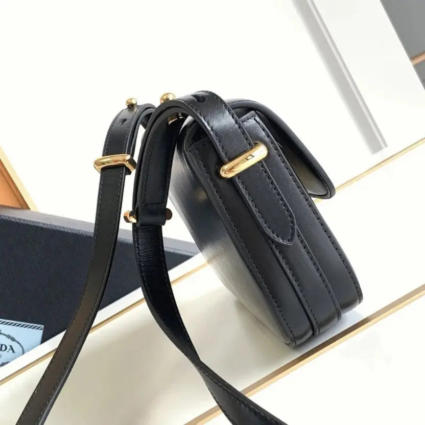 Boutique Quality || Prada Shoulder Bag in Black