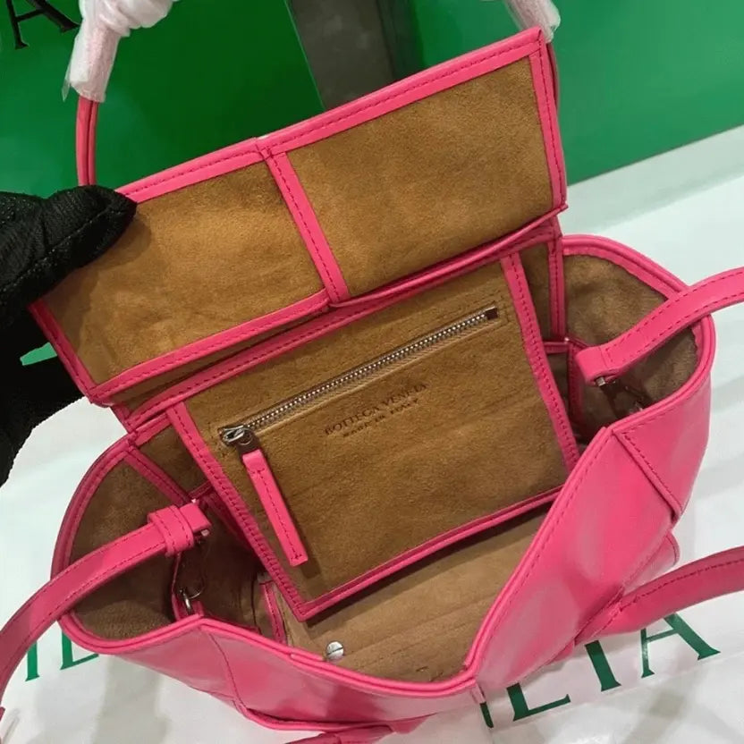 Boutique Quality || Bottega Veneta Arco Mini Bag In Pink
