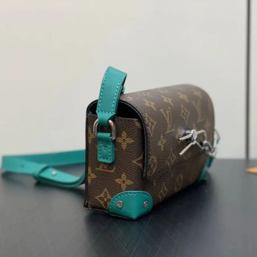 Steamer || M12080 || Boutique Level Quality