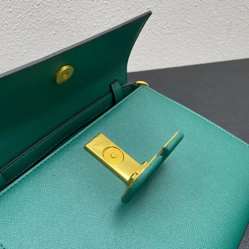 Boutique Level Quality || Valentino Garavani VSLING Handbag in Green