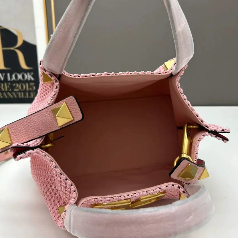 Boutique Level Quality || Valentino Garavani Small VLogo Escape Tote Bag in Pink