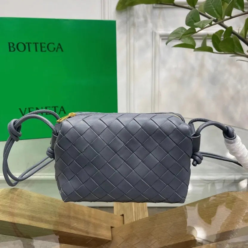 Boutique Quality || Bottega Veneta Loop Mini Bag Grey