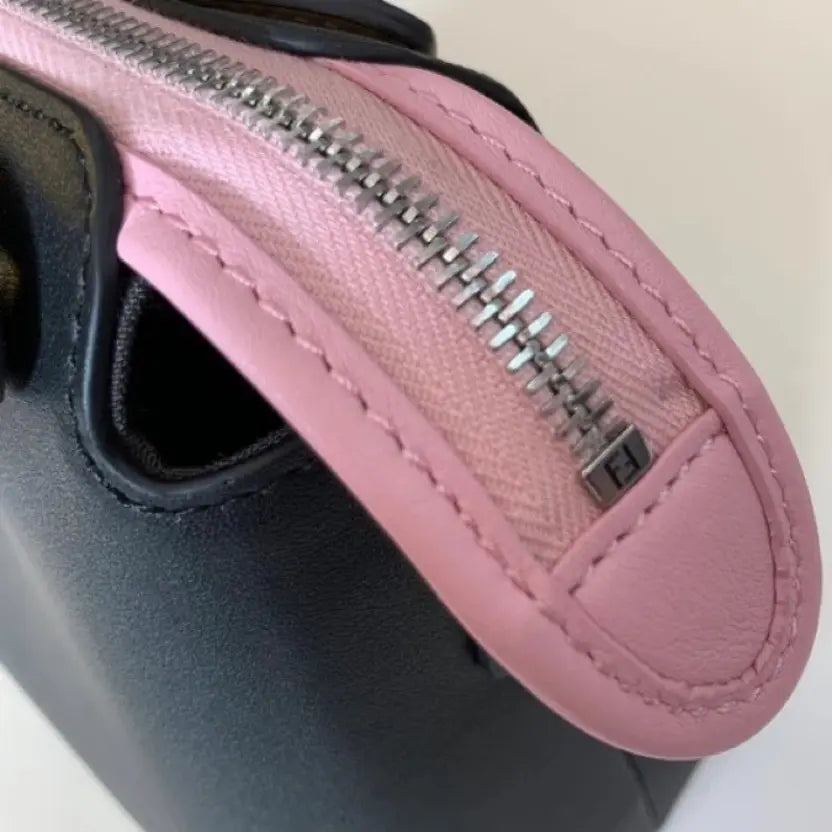 Boutique Quality || Fendi By The Way Medium Boston Bag in Black