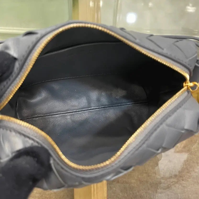 Boutique Quality || Bottega Veneta Loop Mini Bag Grey