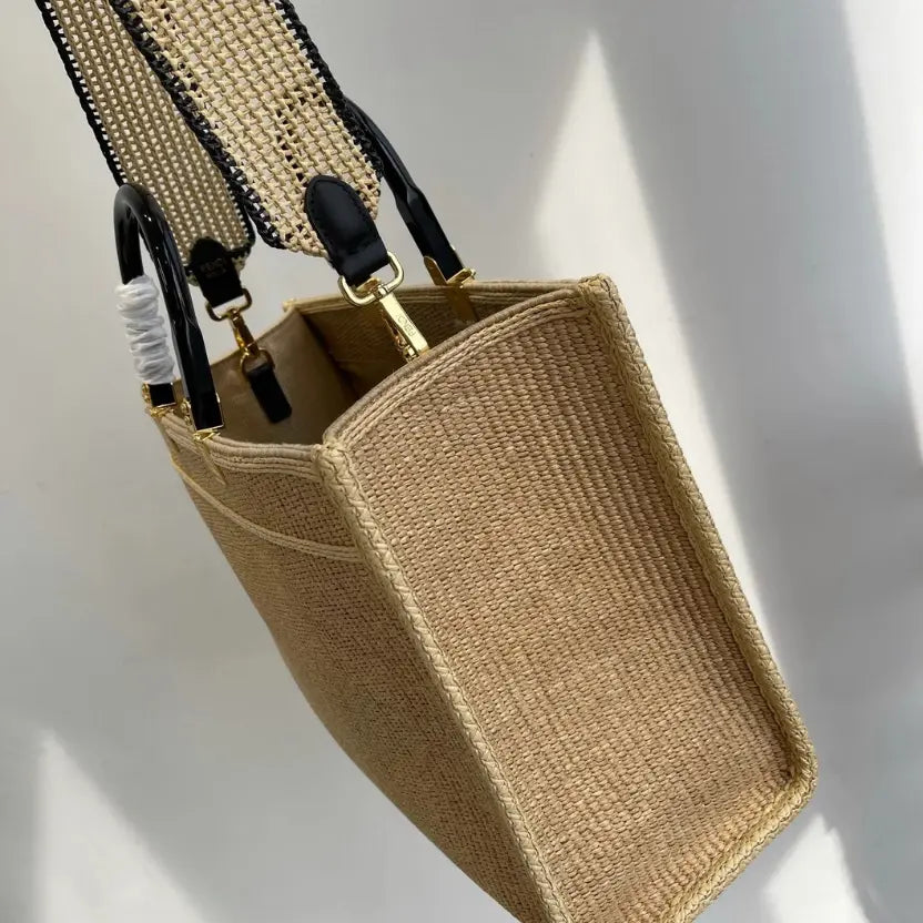 Boutique Quality || Fendi Sun Shine Shopper Tote Bag