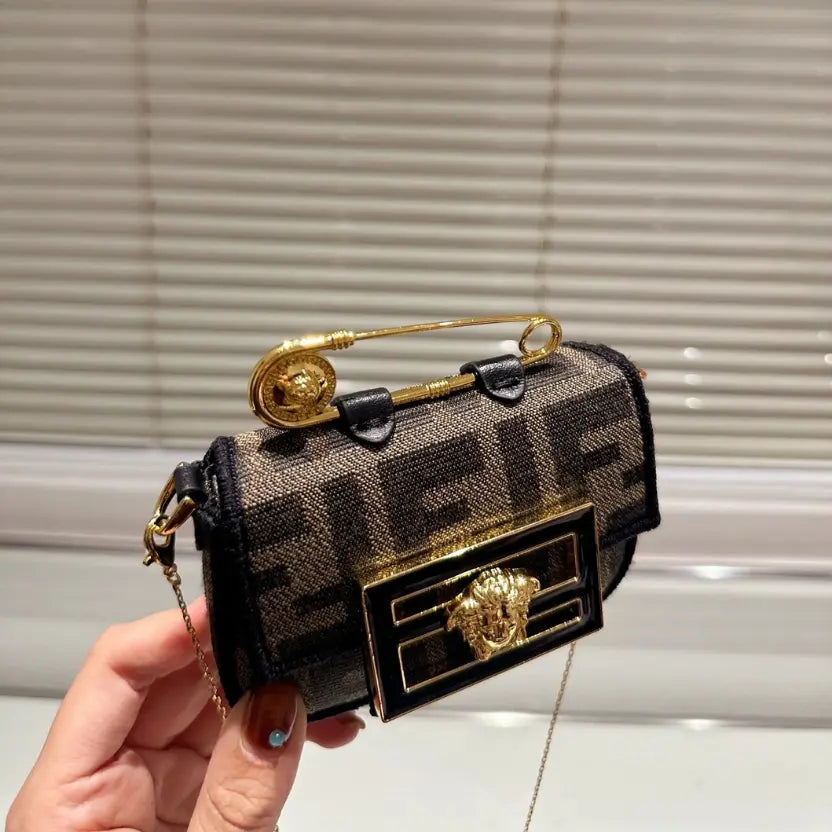 Boutique Quality || Fendi Vintage Mini Baguette Bag