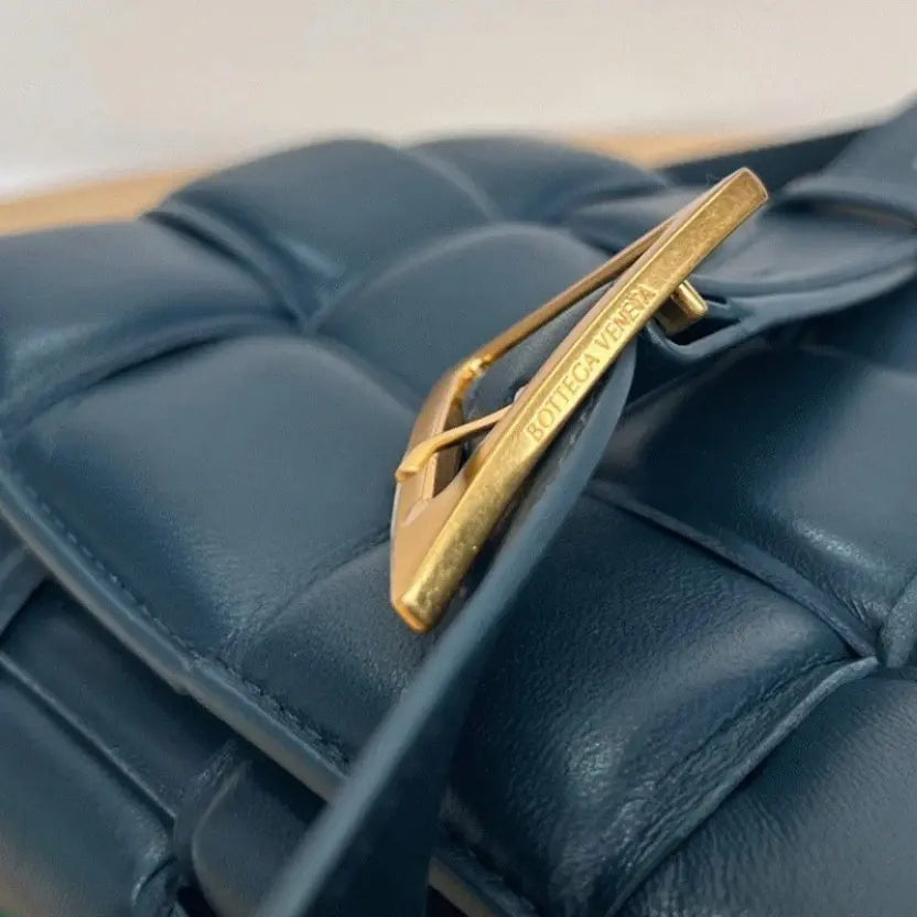 Boutique Quality || Bottega Veneta Padded Cassette Bag In Dark Blue