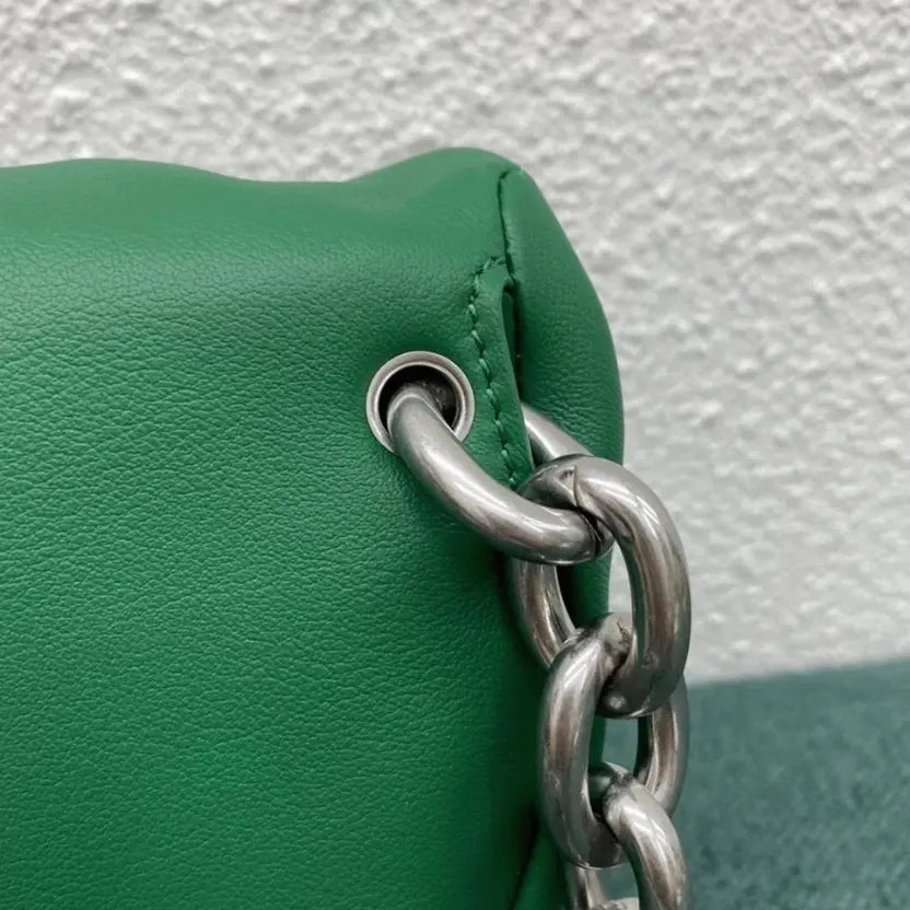 Boutique Quality || Bottega Veneta The Pouch Belt Bag Green