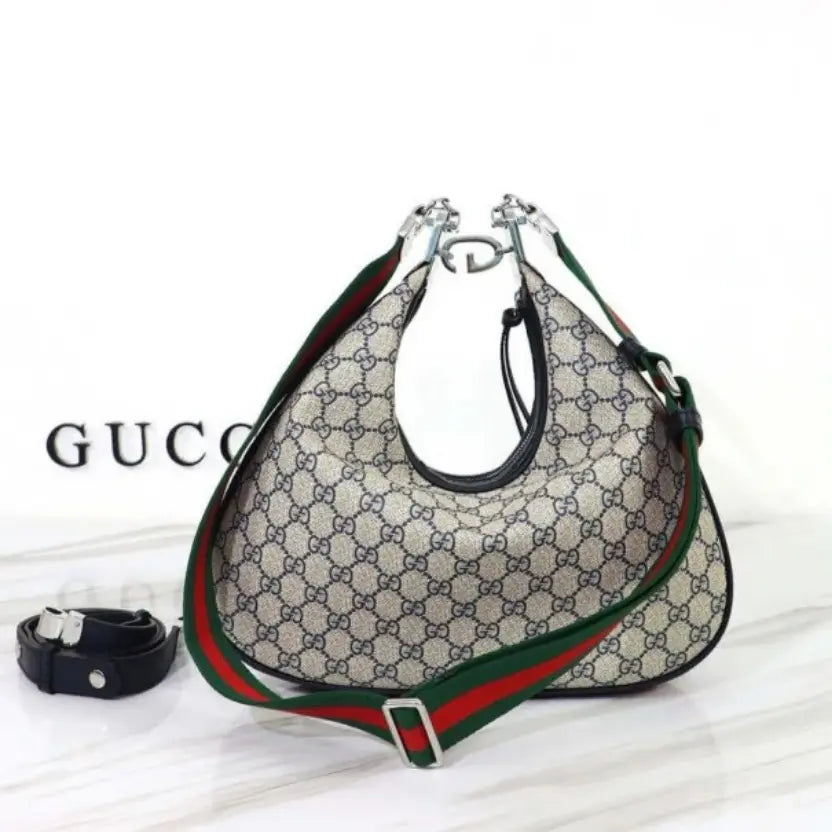 Boutique Quality || 702823 || Gucci Attache Large Shoulder Bag