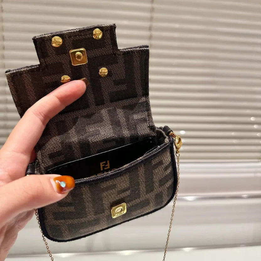 Boutique Quality || Fendi Vintage Mini Baguette Bag