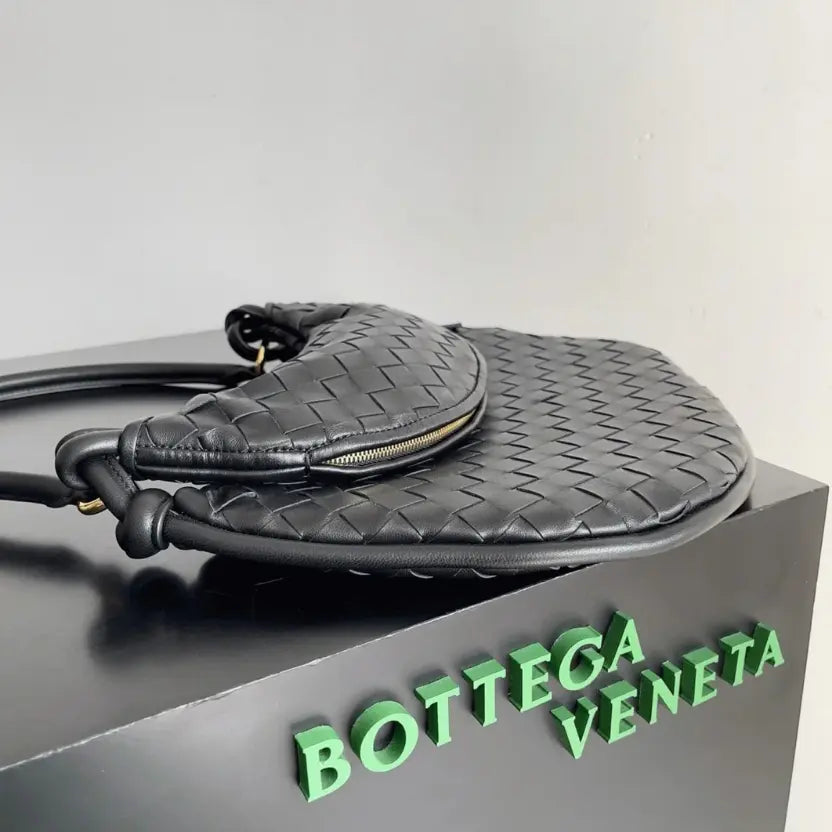 Boutique Quality || Bottega Veneta Gemelli Medium Bag Black