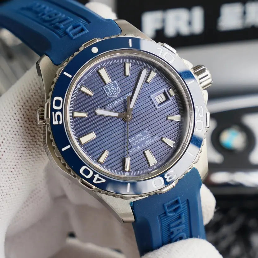 TAG Heuer Men's Aquaracer Automatic Calibre 5 watch