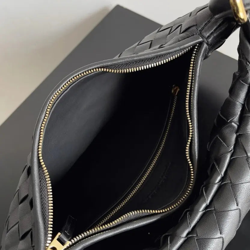 Boutique Quality || Bottega Veneta Gemelli Medium Bag Black