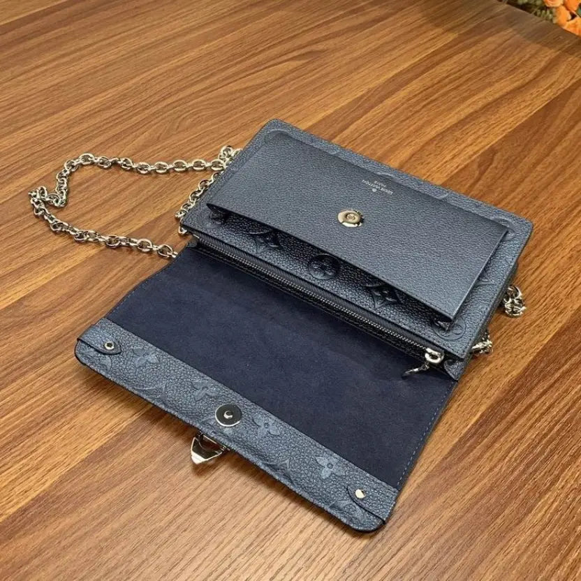 Boutique Level Quality || BLM59077 || Crossbody Bag