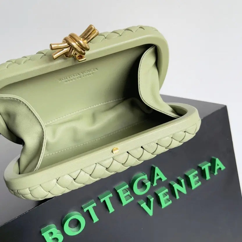 Boutique Quality || Bottega Veneta Knot Minaudiere Clutch Travertine