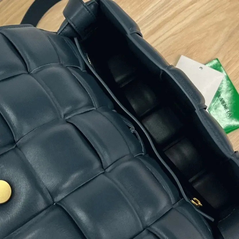 Boutique Quality || Bottega Veneta Padded Cassette Bag In Dark Blue
