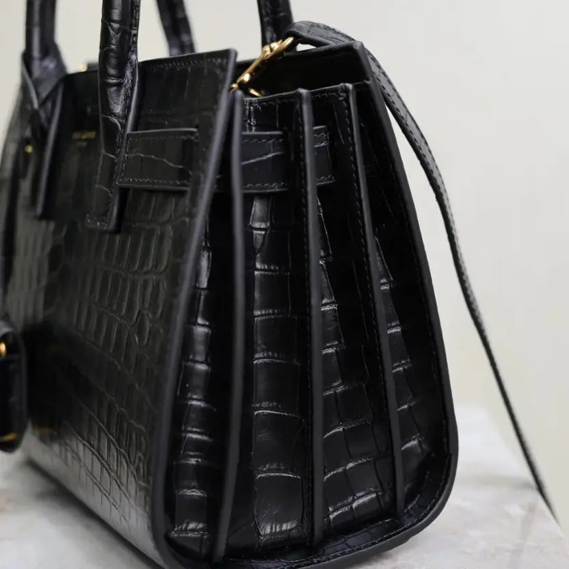 Boutique Quality || YSL 22 cm Accordion Bag