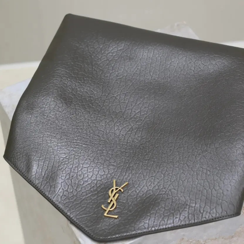 Boutique Quality || YSL Envelope Clutch in Green