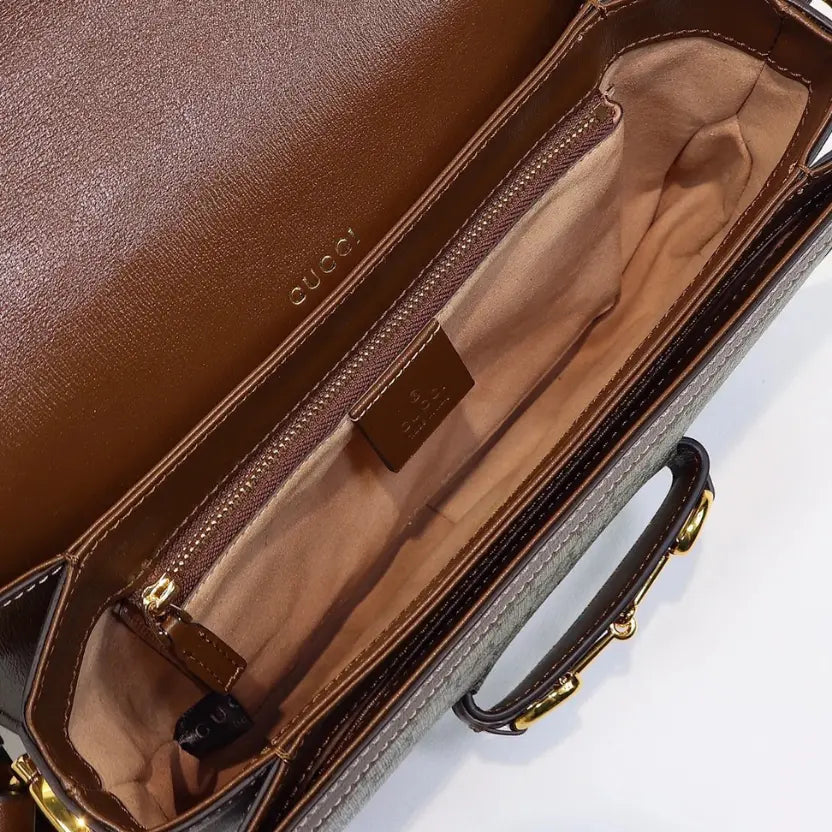Boutique Quality || 602204 || Gucci Shoulder Bag