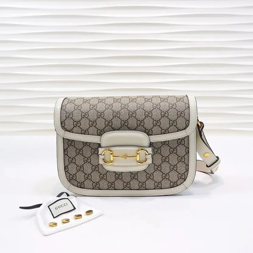 Boutique Quality || 602204 || Gucci Shoulder Bag