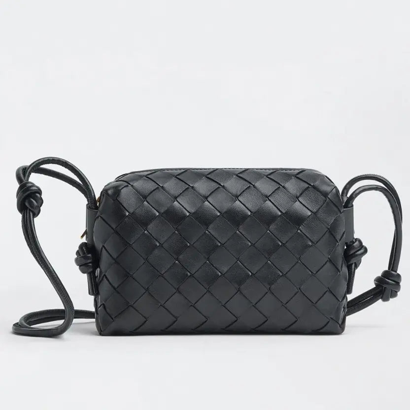 Boutique Quality || Bottega Veneta Loop Mini Bag Black