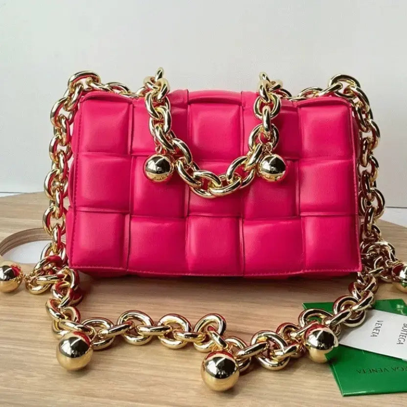 Boutique Quality || Bottega Veneta Chain Cassette Bag In Lollipop
