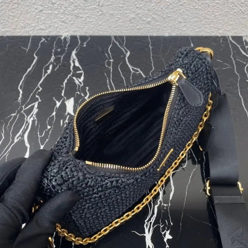 Boutique Quality || Prada Re-Edition Shoulder Bag in Black