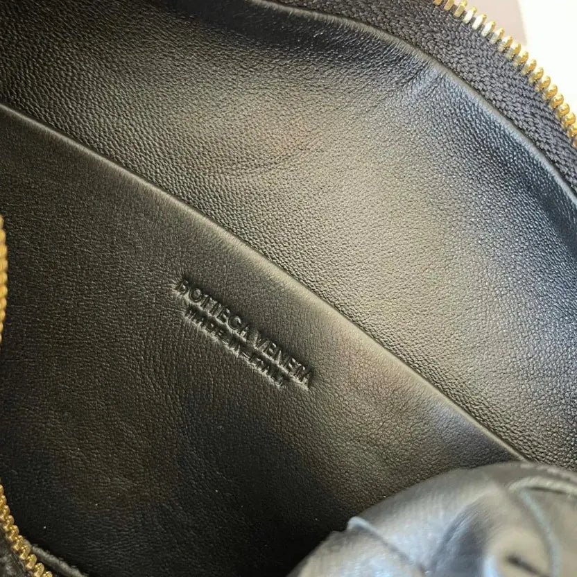 Boutique Quality || Bottega Veneta Loop Mini Bag Black