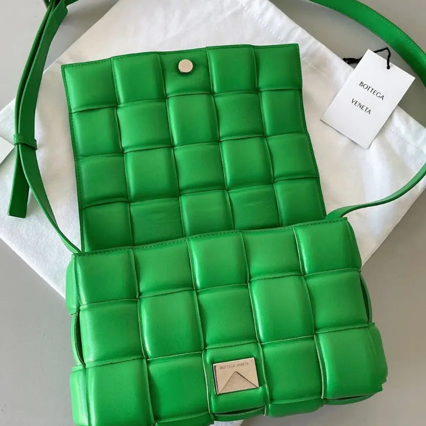 Boutique Quality || Bottega Veneta Padded Cassette Bag In Parakeet