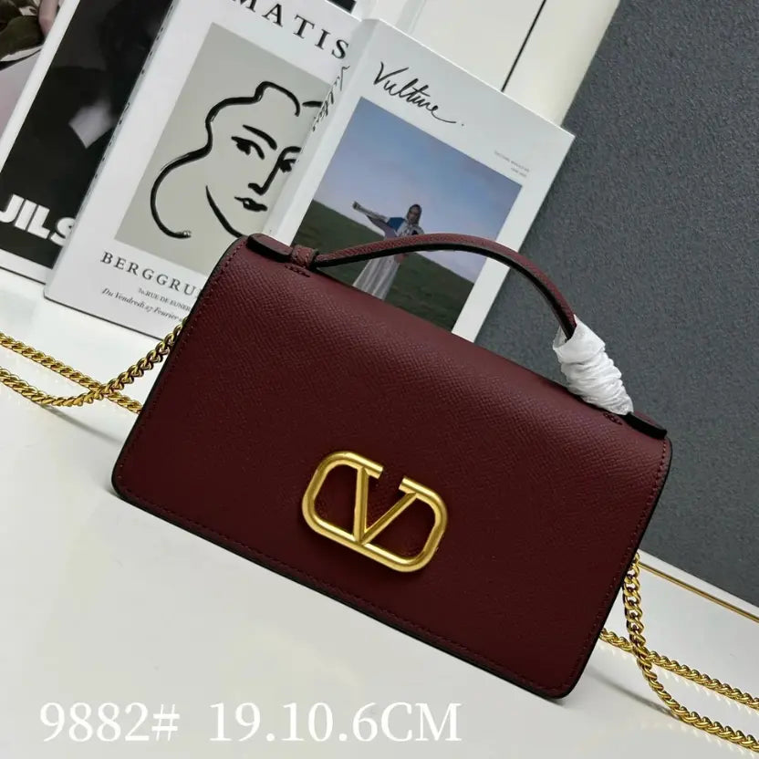 Boutique Level Quality || Valentino Garavani VLogo Signature Bag in Red