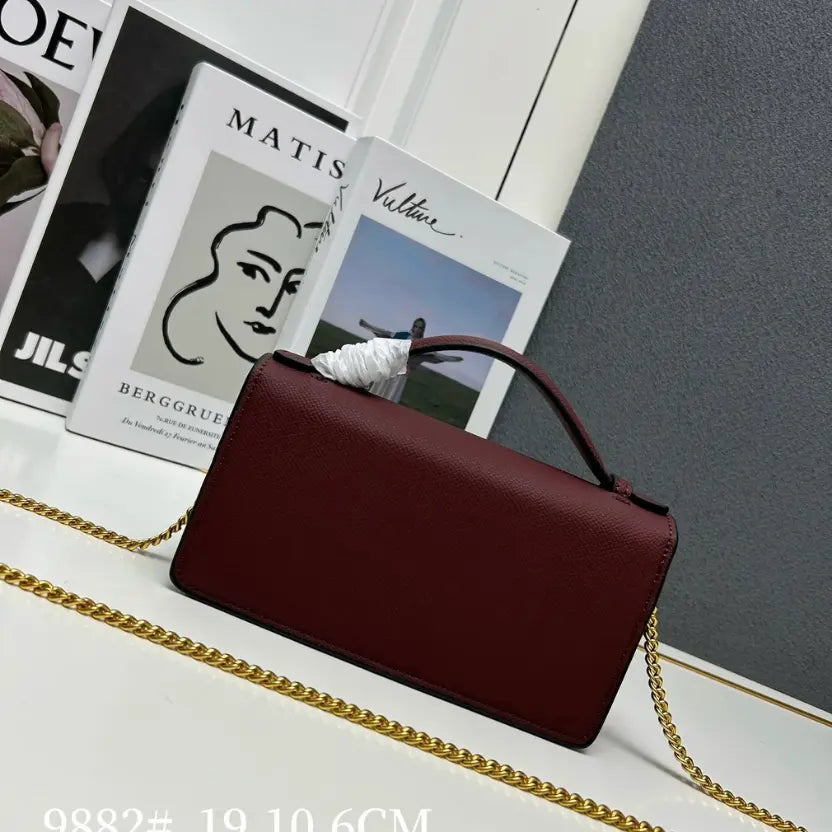 Boutique Level Quality || Valentino Garavani VLogo Signature Bag in Red
