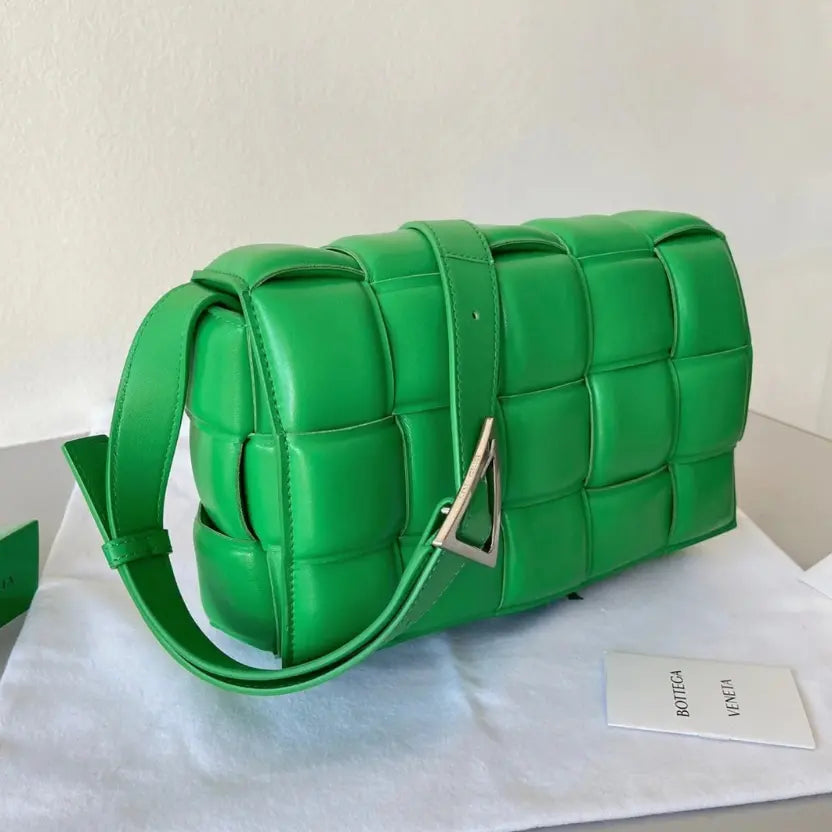 Boutique Quality || Bottega Veneta Padded Cassette Bag In Parakeet