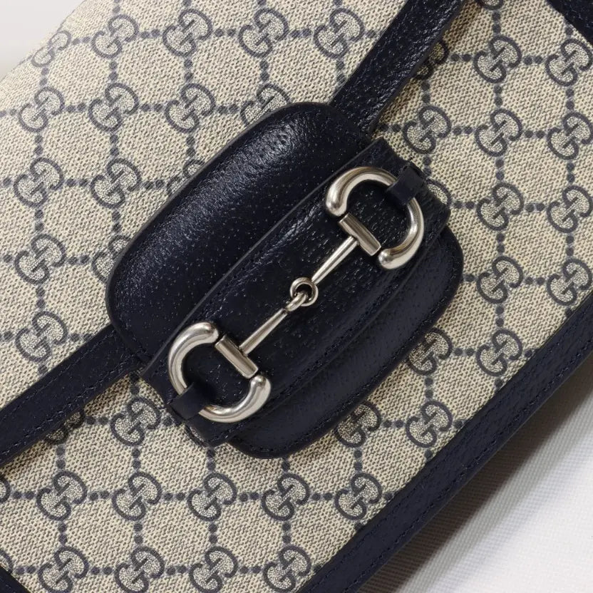 Boutique Quality || 602204 || Gucci Shoulder Bag
