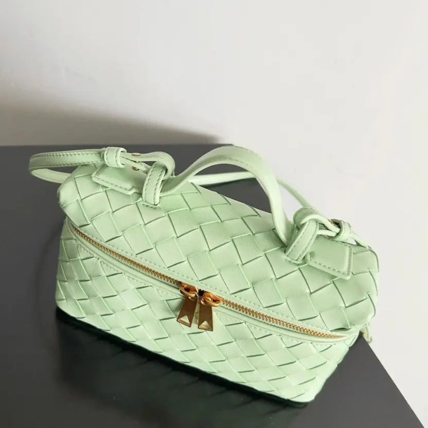 Boutique Quality || Bottega Veneta Bang Bang Vanity Case Mint