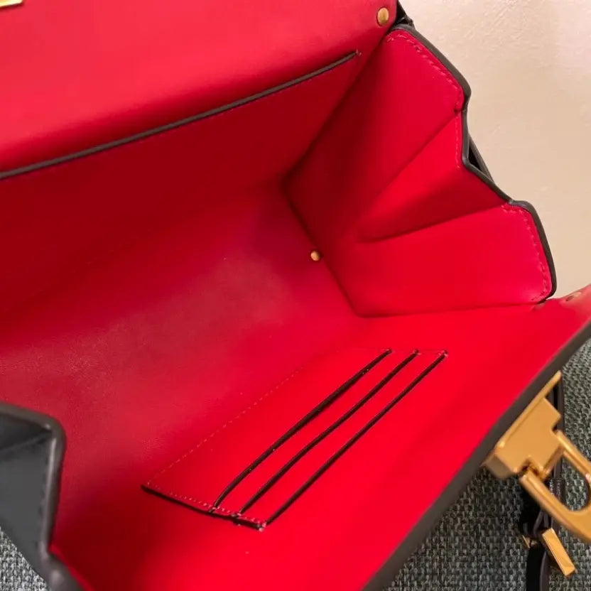 Boutique Level Quality || Valentino Garavani Rockstud Alcove Leather Box Bag in Black