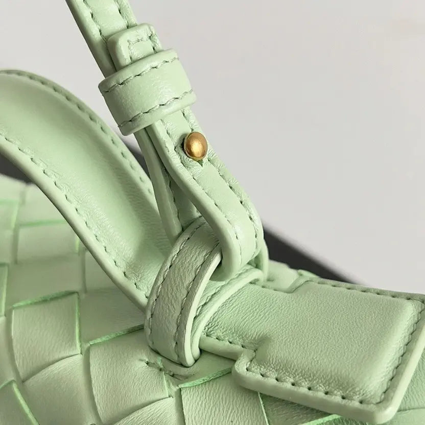Boutique Quality || Bottega Veneta Bang Bang Vanity Case Mint