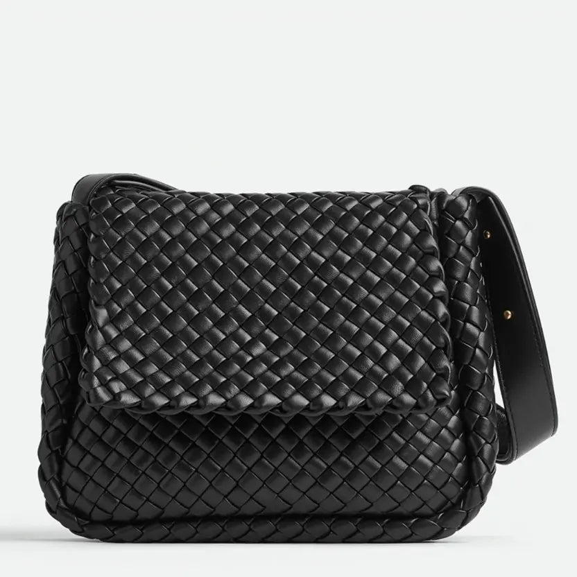 Boutique Quality || Bottega Veneta Cobble Small Bag Black