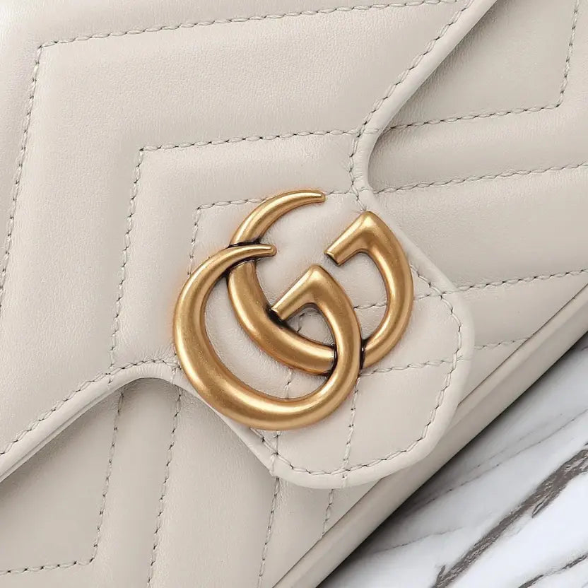 Boutique Quality || 751526 || Gucci Crossbody Bag