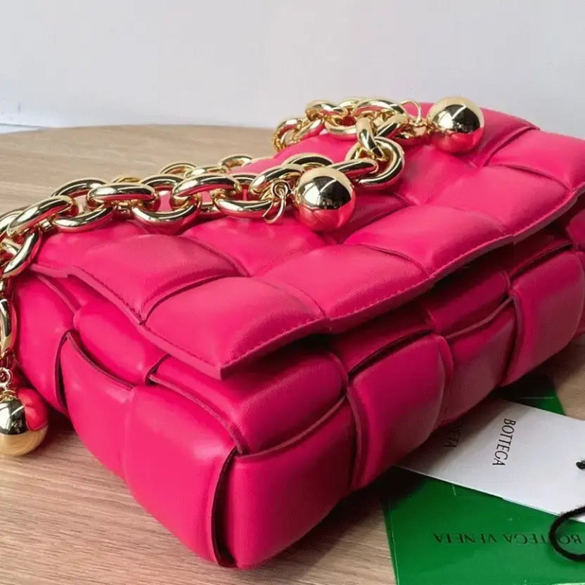 Boutique Quality || Bottega Veneta Chain Cassette Bag In Lollipop