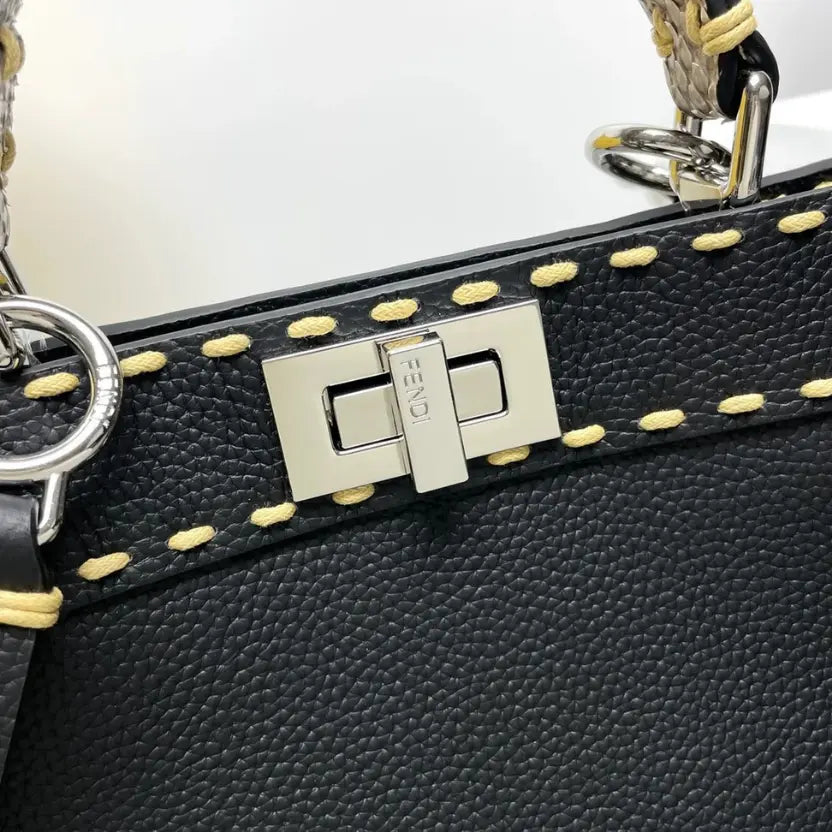 Boutique Quality || Fendi Peekaboo ISeeU Small Handbag