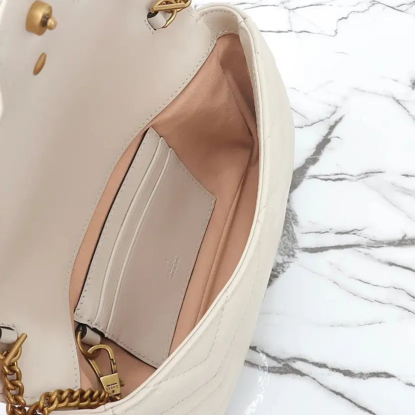Boutique Quality || 751526 || Gucci Crossbody Bag