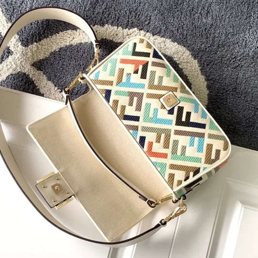 Boutique Quality || Fendi Baguette Mini Bag in Beige