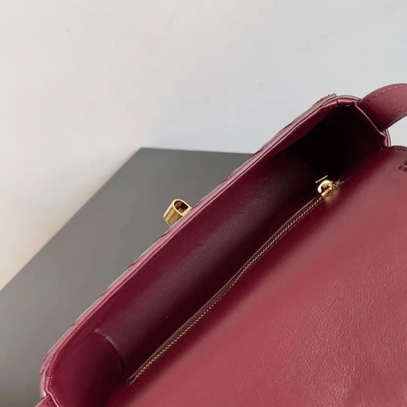 Boutique Quality || Bottega Veneta Mini Andiamo Cross-Body Bag Barolo