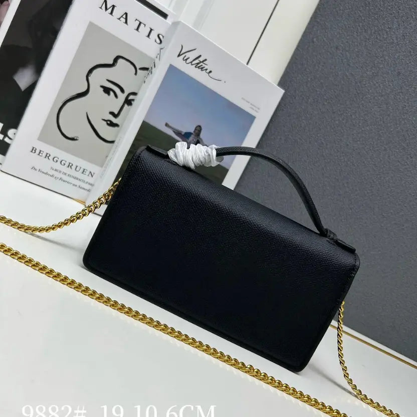 Boutique Level Quality || Valentino Garavani VLogo Signature Bag in Black