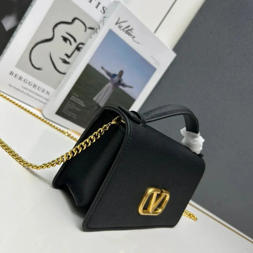 Boutique Level Quality || Valentino Garavani VLogo Signature Bag in Black