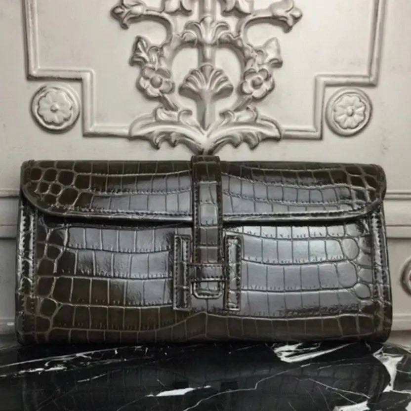 Boutique Quality || Chocolate Hermes Jige Elan 29 Rich Tone Clutch Bag