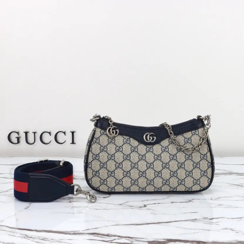 Boutique Quality ||  735132 || Gucci Shoulder Bag