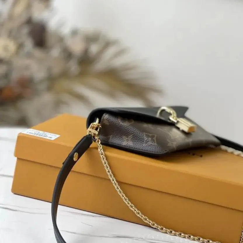 Padlock || M80559 || High Quality Bag