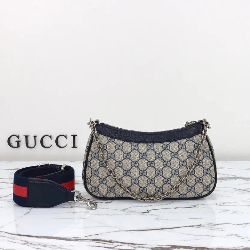 Boutique Quality ||  735132 || Gucci Shoulder Bag