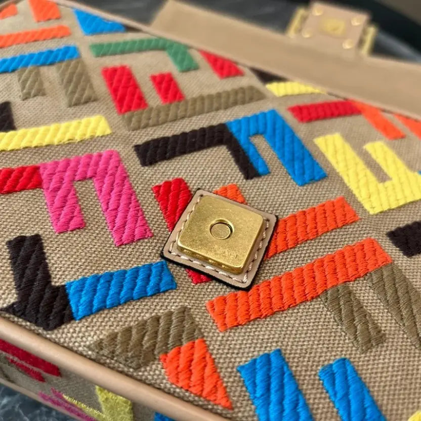 Boutique Quality || Fendi Baguette Mini canvas bag